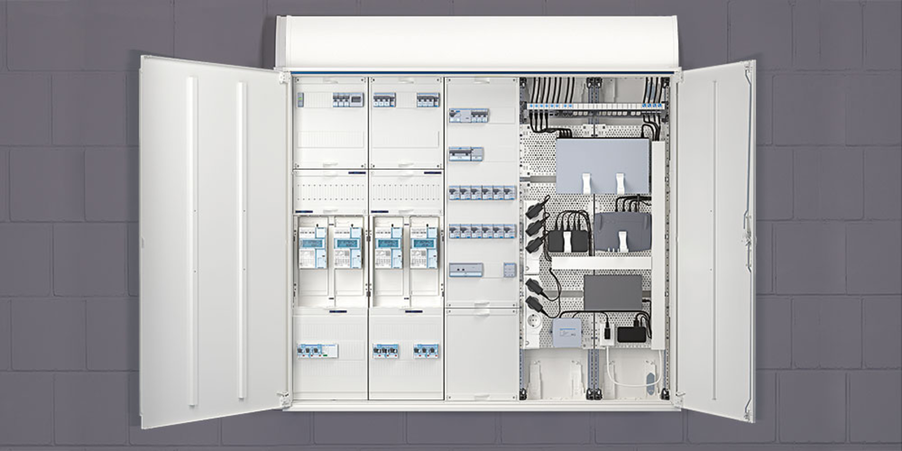Technikzentrale bei ELMÜ Elektro/Elektronik GmbH in Mühlhausen